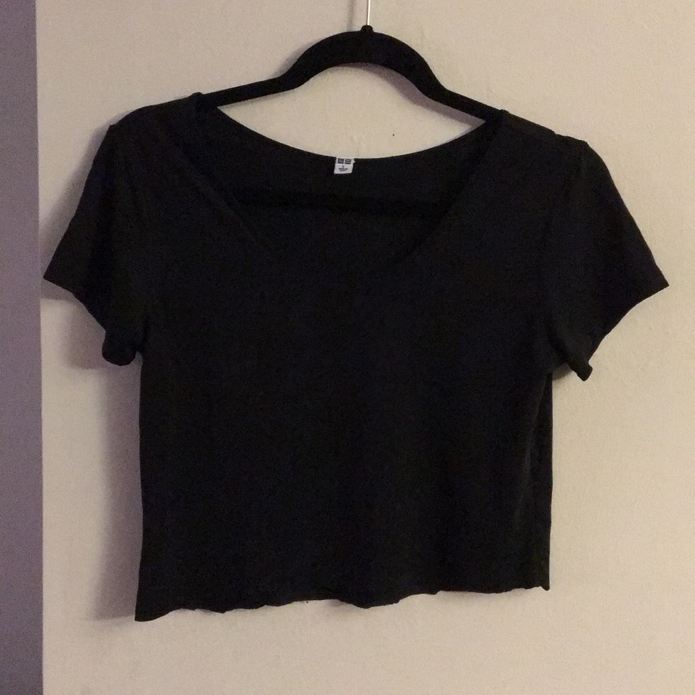 Uniqlo Crop Top